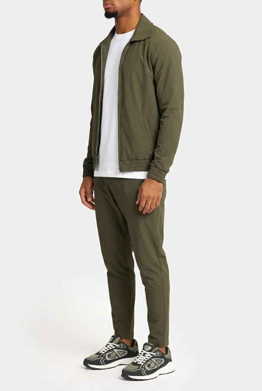 Ensemble Signature — Olive